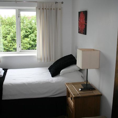 The Leaking Well Bed & Breakfast Dunhampton Dış mekan fotoğraf