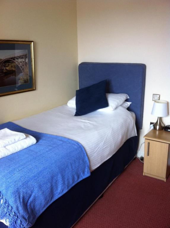 The Leaking Well Bed & Breakfast Dunhampton Oda fotoğraf